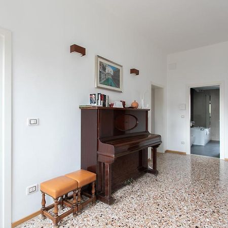Residenza Pomponi Deluxe Lägenhet Venedig Exteriör bild