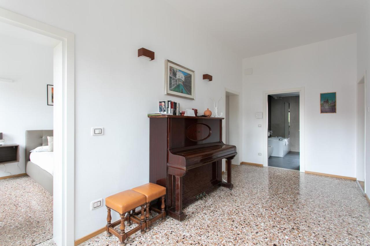 Residenza Pomponi Deluxe Lägenhet Venedig Exteriör bild