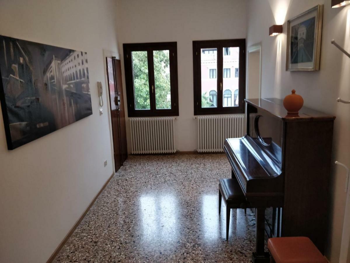 Residenza Pomponi Deluxe Lägenhet Venedig Exteriör bild