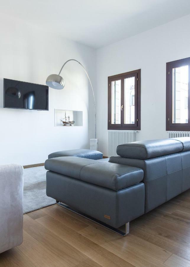 Residenza Pomponi Deluxe Lägenhet Venedig Exteriör bild